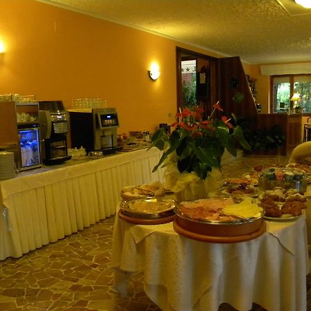 Hotel La Rosa Del Tirreno Livorno Luaran gambar